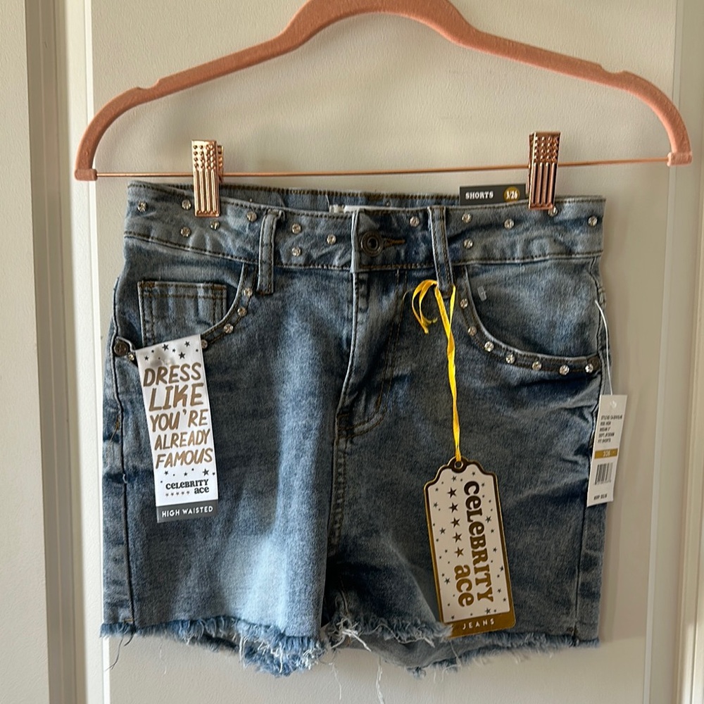 NWT Celebrity Pink Women's Blue Denim Shorts 3/26